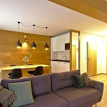 Forma Tatrica Lägenhetshotell 4*